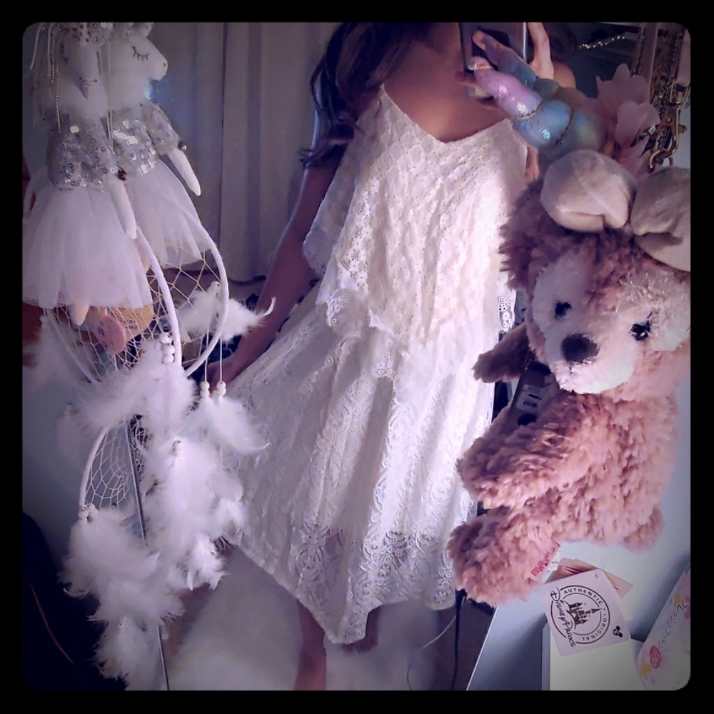 Francesca's lace dress